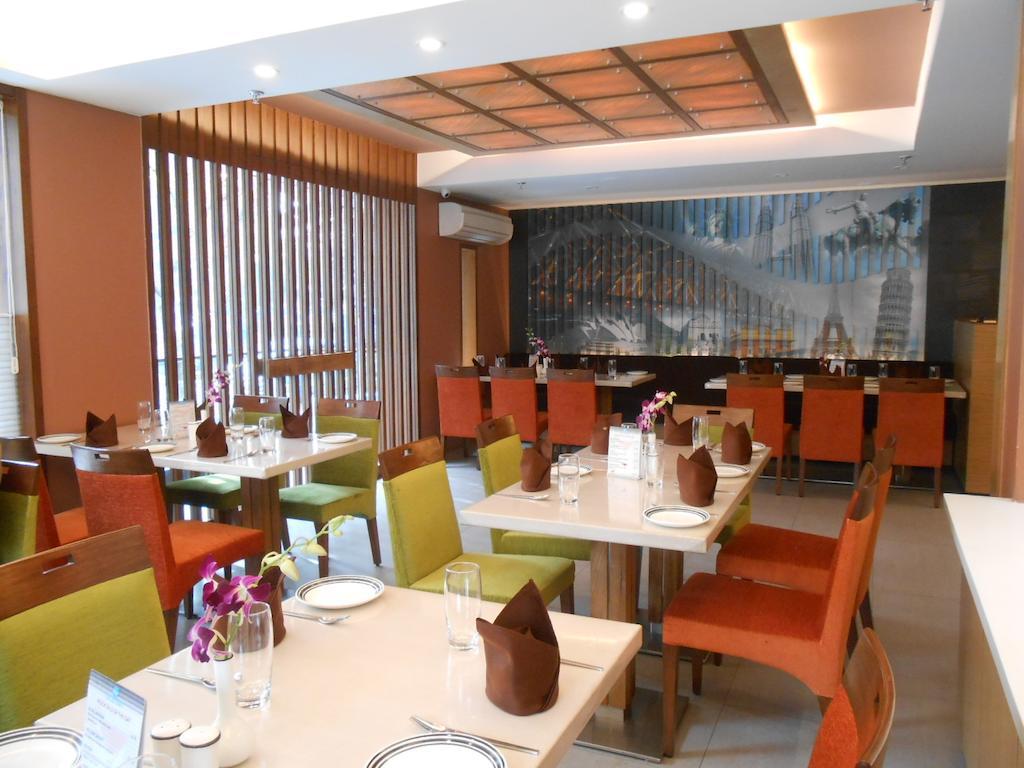 Southern Plaza Kolkata Eksteriør bilde